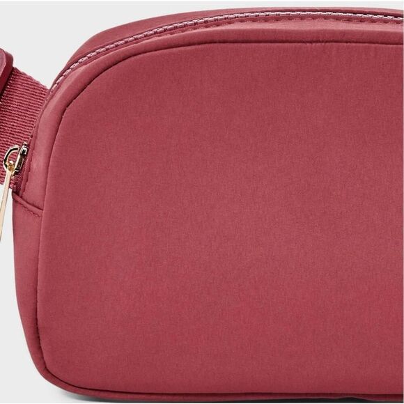 Universal Thread Red Belt Bag – Lightweight, Adjustable Crossbody - Picture 3 of 6